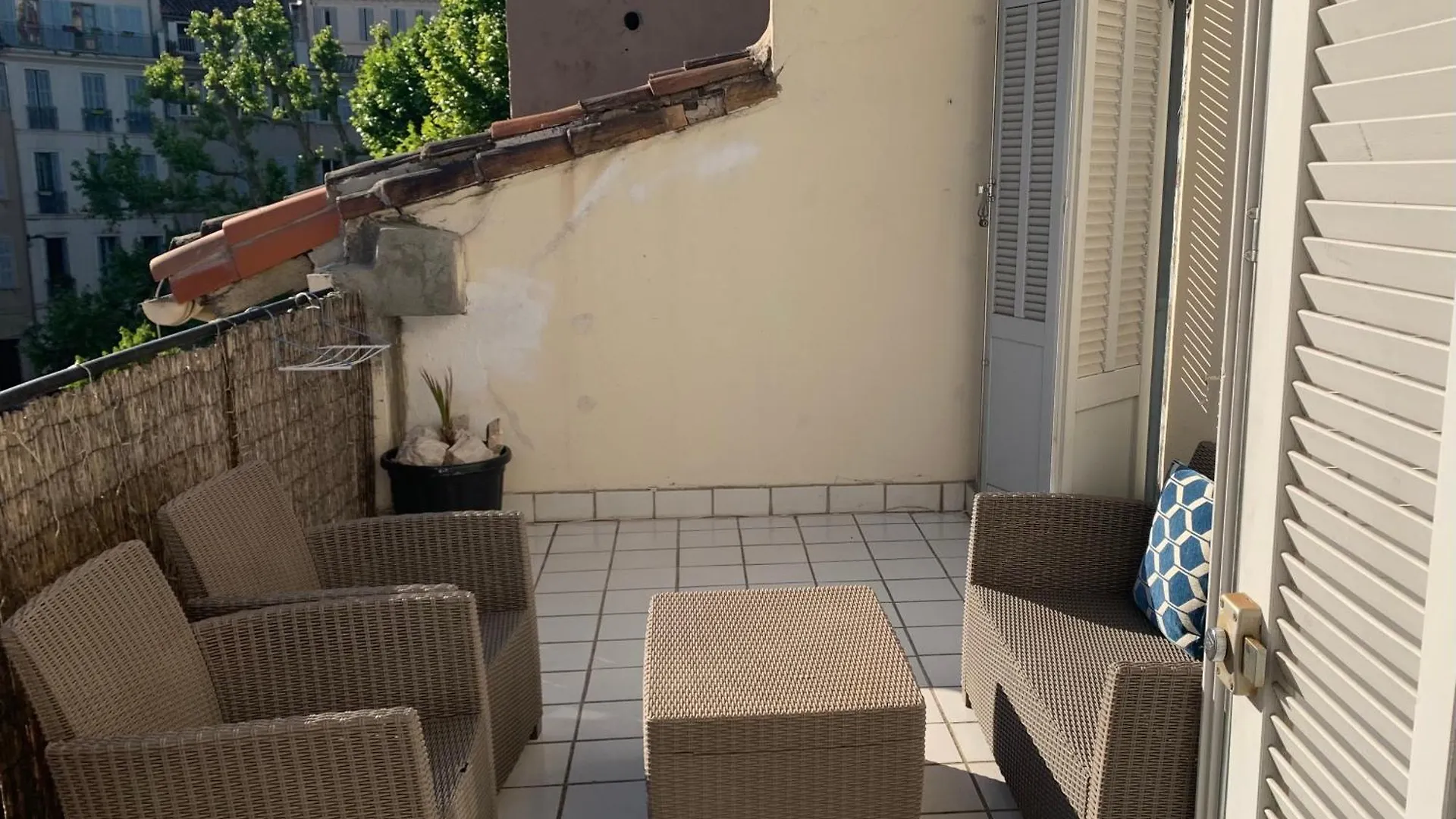 Appartement Terrasse Au Pied De La Gare à Marseille